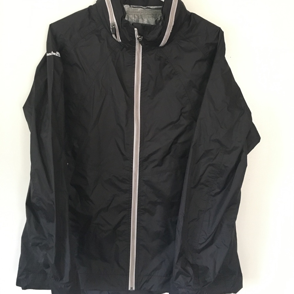 Bundle only*** New AVALANCHE rain jacket